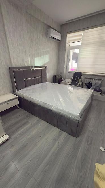 Qaldırılan bazalı çarpayı dəsti - Ölçü: təxmini 160x200 sm (şəkildə