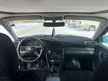 Другие детали салона: Audi — салон и передняя панель. - Руль с фирменной эмблемой — 1