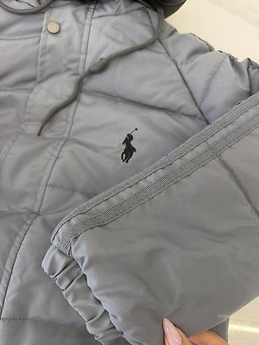 волейбольные кроссовки mizuno: Детская зимняя куртка-пуховик с капюшоном, серый цвет. Есть 2 размера — 4