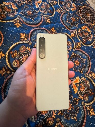 Sony: Sony Xperia 1, цвет - Серебристый — 2