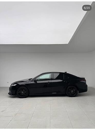 b v d: Toyota Camry: 2018 г., 2.5 л, Седан — 10