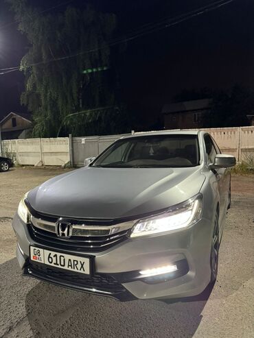 реалии: Honda Accord: 2017 г., 2.4 л, Вариатор, Бензин, Седан