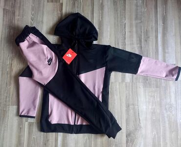 duks za devojčice: Nike, Komplet: Pantalone, Duks