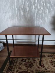 бу кухонный буфет: Полка для зала чтобы наливать чай гостям (2шт) по вопросам звоните