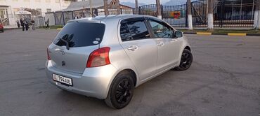 Toyota: Toyota Vitz: 2005 г., 1 л, Вариатор, Бензин, Хэтчбэк — 5