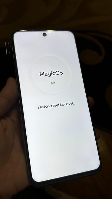 telefon tap: Honor X7b, 128 GB, Barmaq izi — 10