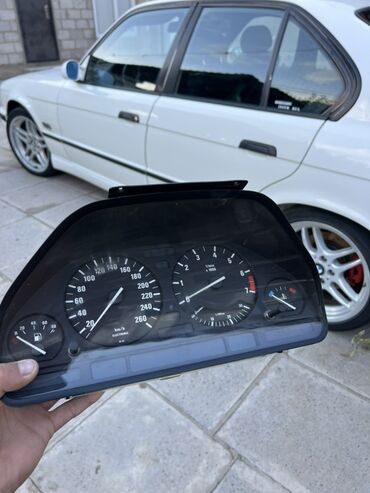 часы в машину: Щиток приборов BMW 1995 г., Оригинал, Германия
