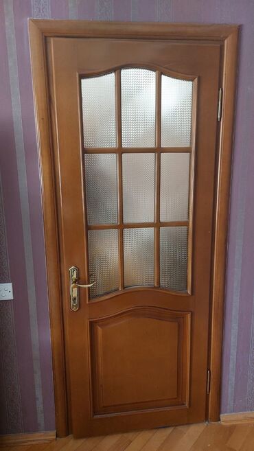 Furnitura və aksessuarlar: İşlənmiş Otaq qapısı Plintus ilə, Zəmanətsiz, Ünvandan götürmə
