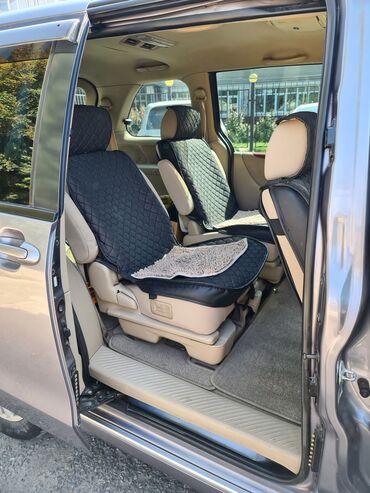 Mazda: Mazda MPV: 2004 г., 2.3 л, Автомат, Бензин, Минивэн — 10