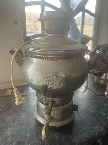 işlenmiş samavar: 50 azn 4 litr tutumlu samovar əla vəziyyətdə
