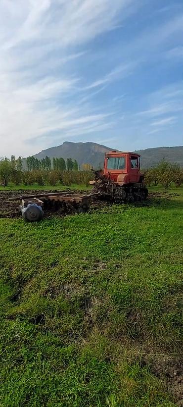 Traktorlar: DT-75 aqreqatları ilə təcili satılır. Paletli traktor və aqreqatlar — 3