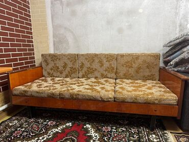 недорогие раскладные диваны: Продаю раскладной диван 
стол, газплиту, холодильник
