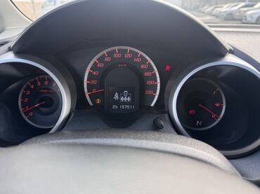 Honda: Honda Jazz: 2009 г., Робот, Бензин — 8