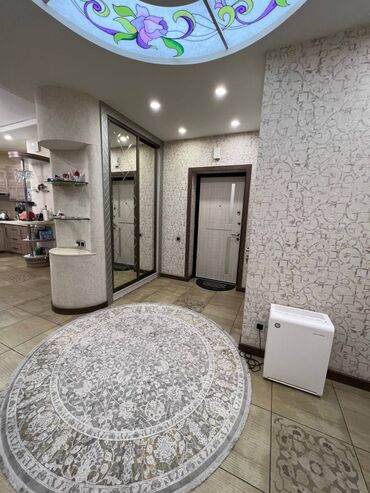 Посуточная аренда квартир: 1 комната, Душевая кабина, Постельное белье, Кондиционер — 4