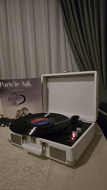 Kompakt çamadan tipli vinil pleer - Portativ çamadan dizaynı: ağ