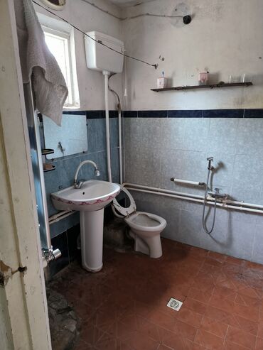 Həyət evi alıram: 9 kv. m, 6 otaqlı, Qaz, İşıq, Su — 18