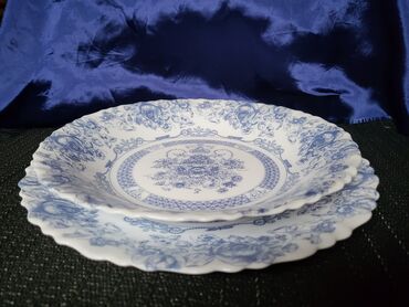 Kuhinjski setovi: Servis arkopal tanjira iz 80ih.god Francuska,za 6 osoba. Akopal — 7