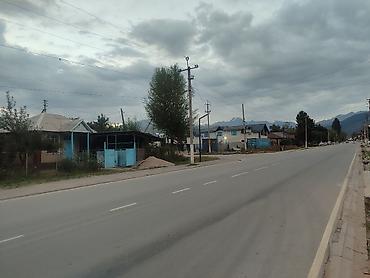 Кыймылсыз мүлк: Сдаю помещение в городе Каракол 24м3 подойдёт под салон красоты — 10