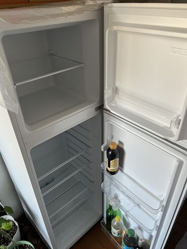 Холодильники: Продам холодильники!! Все рабочие, покупали летом, использовали мало — 18