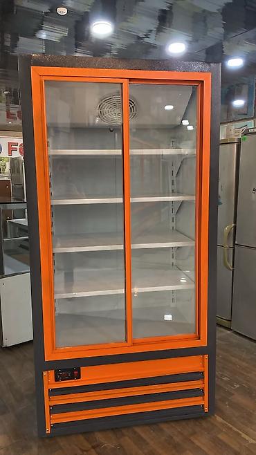 Vitrin tipli soyuducu şkaf - İki sürgülü şüşə qapı: məhsullara rahat
