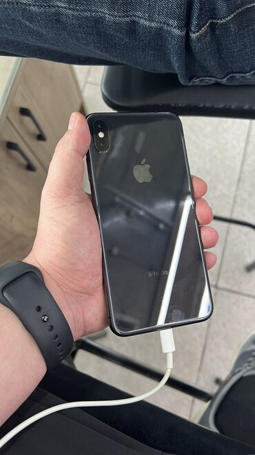 Apple iPhone: IPhone Xs Max, Б/у, 64 ГБ, Черный, 80 %