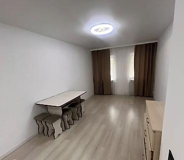 гостинку: 2 комнаты, 35 м², БГУ 1 этаж, Свежий ремонт — 2