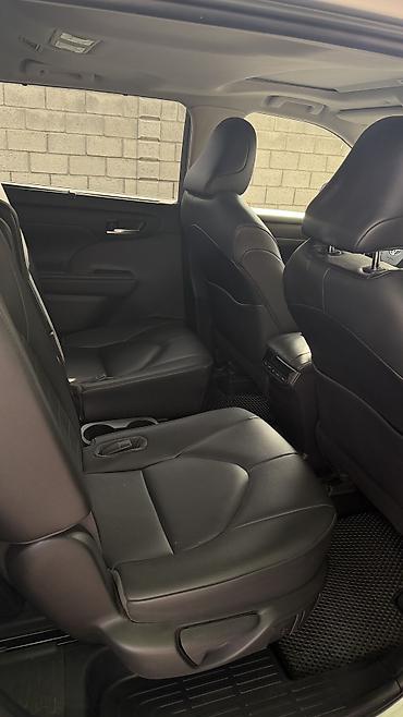Toyota: Toyota Highlander: 2020 г., 3.5 л, Бензин — 7