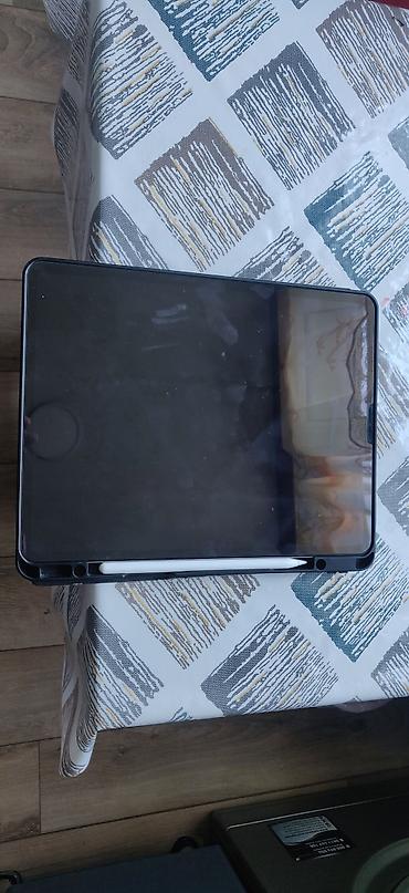 ipad pro 2022: Apple iPad Pro 12.9" (6-cı nəsil) Wi‑Fi, 256 GB M2 Xüsusiyyətlər: - — 1
