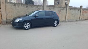 Hyundai: Hyundai i30: 1.6 l | 2011 il Hetçbek