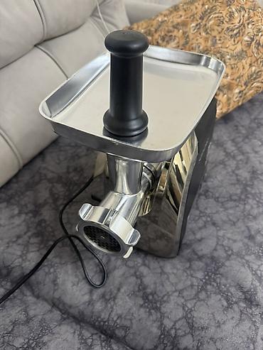 Ət çəkən maşınlar: Yoshiro elektrik ətçəkən maşın - Güc və performans: Korpus üzərində — 2