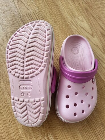 elektricni nosko za bebe: Klompe, Crocs