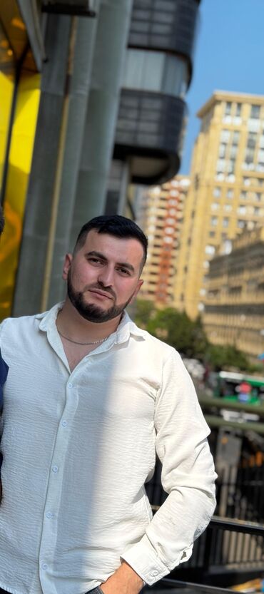 satici iw elanlari: Satış məsləhətçisi tələb olunur, İstənilən yaş, Təcrübəsiz, Ayda 2 dəfə ödəniş
