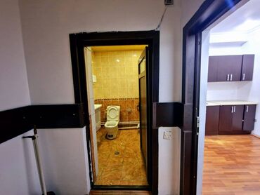 Ofislər: Nərimanov rayonu, “Təbriz” küçəsində, "Heydər Əliyev Mərkəzi"nə yaxın — 16