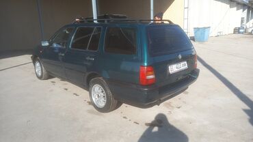 срв обмен: Volkswagen Golf Variant: 1995 г., 1.8 л, Механика, Бензин, Универсал