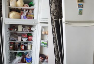 Кухонные вытяжки: Б/у 2 двери Холодильник Продажа, цвет - Белый