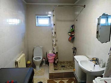 Sale of cottages and houses: Срочно продаётся дом 📍 Район Арча-Бешик 🏠 Площадь дома — 84 м² 🌿 — 6