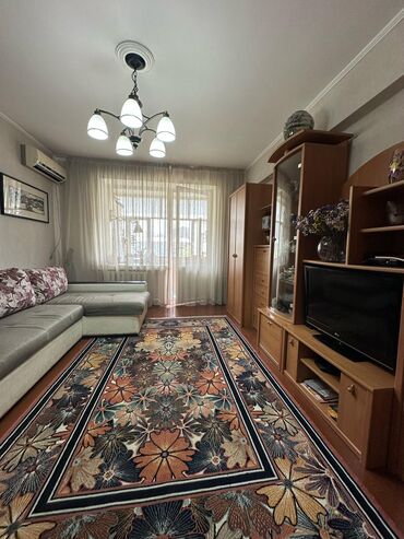 сколько стоит трехкомнатная квартира в бишкеке: 3 комнаты, 69 м², Индивидуалка, 5 этаж, Старый ремонт