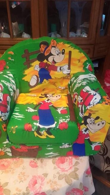 Foteljice:   DEČIJA FOTELJICA OD SUNĐERA Idealan poklon za Vaše mališane — 13