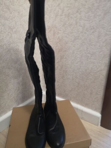 Сапоги: Сапоги, 36, Francesco Donni, Б/у, цвет - Черный, Самовывоз at lalafo.kg — 3 Сапоги: Сапоги, 36, Francesco Donni, Б/у, цвет - Черный, Самовывоз — 3