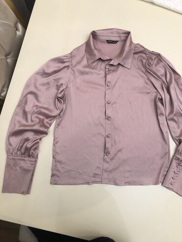 Рубашки и блузы: L (EU 40)