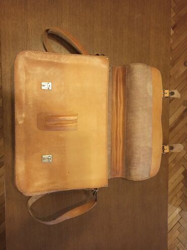 Ostali alati i mašine: Nova kožna torba za alat od debele goveđe kože. Ima tri pregrade (dve — 6