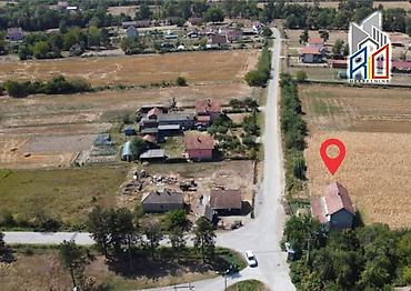 kuće i placevi leskovac: NA PRODAJU! Useljiva kuća u Jabučju kod Lajkovca! Površina kuće — 2