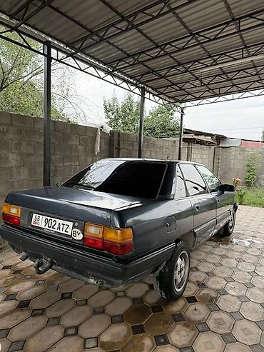 присепы: Audi 100: 1988 г., 1.8 л, Механика, Бензин, Седан — 4