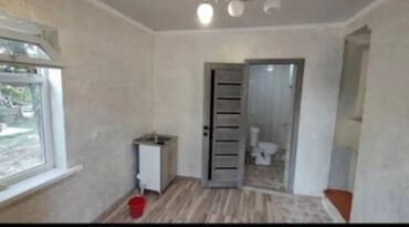 дом в красной речке: 50 м², 2 комнаты, Бронированные двери, Забор, огорожен, Теплый пол