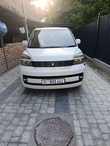 автомобиль не дорого: Toyota Voxy: 2003 г., 2 л, Автоматические, Бензин, Минивэн