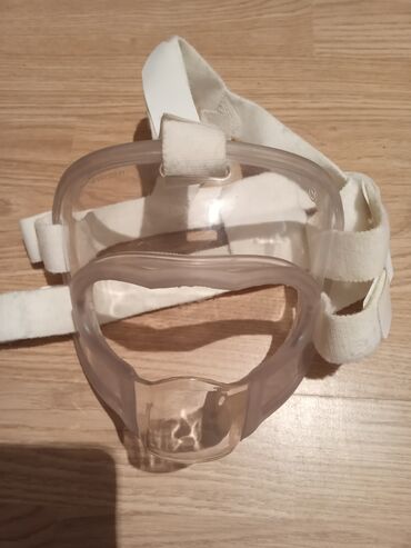 ski odelo za devojcice: Zaštitna maska za lice za borilačke sportove M veličina ( maska je