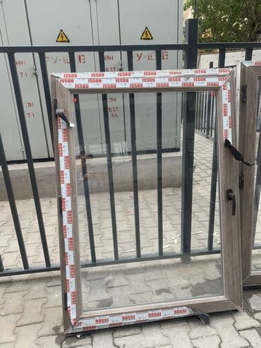 Готовые пластиковые окна: Готовое пластиковое окно, Тип окна: Стандартные, Б/у, Без установки, Без рассрочки