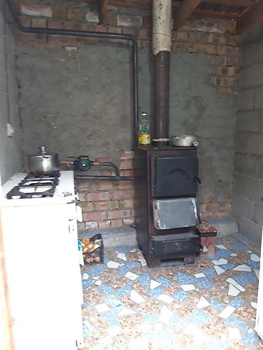 Продажа коттеджей и домов: 🏡✨ ПРОДАЁТСЯ УЮТНЫЙ ДОМ! ✨🏡 📍 Район: АК ОРДО 2 🛏️ Комнаты: 4 📐 — 11