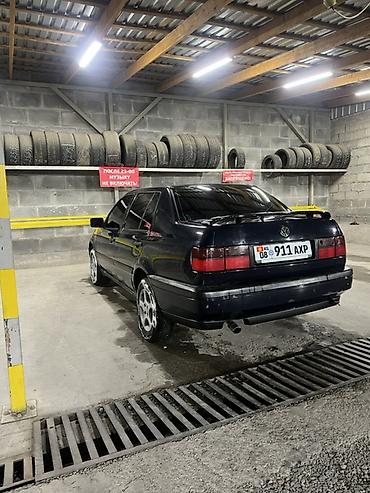 климат контроль 210: Volkswagen Vento: 1994 г., 1.8 л, Механика, Бензин, Седан — 1