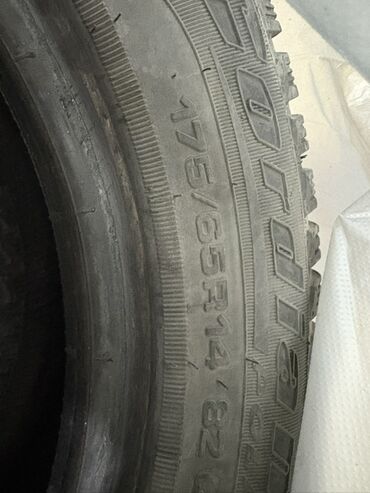 зимние шины на ниву 21214: Зимняя автомобильная шина с маркировкой 175/65R14 82, разработанная